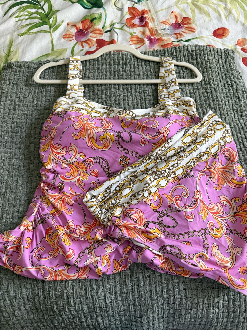 Carmen Marc Valvo White & Gold Chain-Print Tankini Top and bottom Swimwear